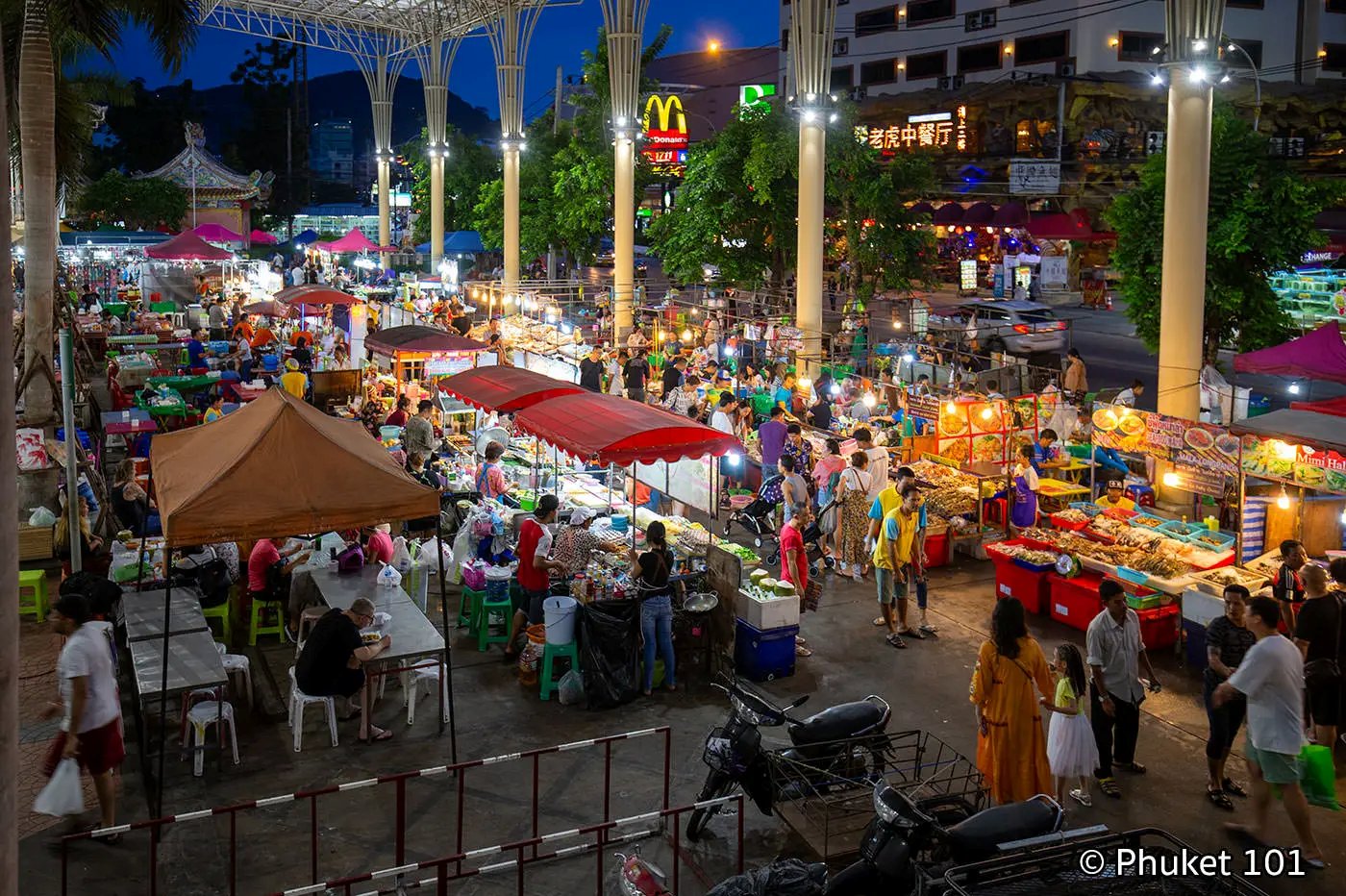 Phuket Shopping Night Market Night Bazaar Banzaan Market